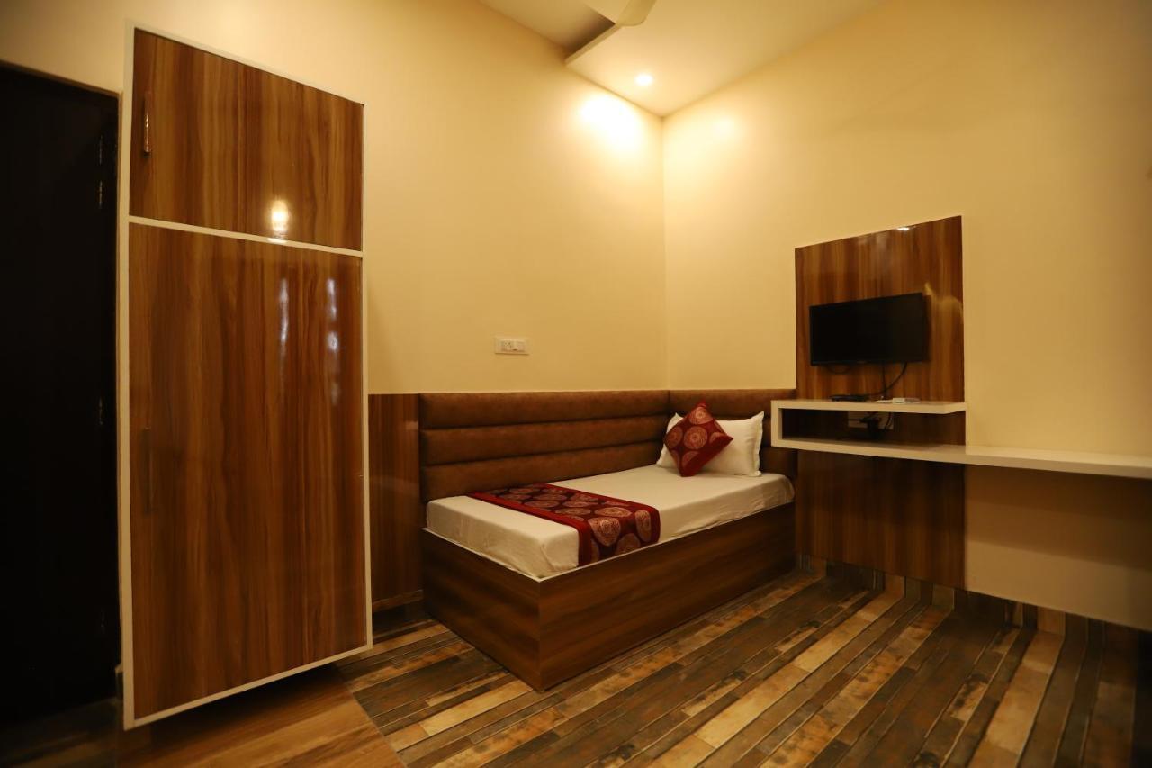 The Park View Hotel Amritsar Exterior foto